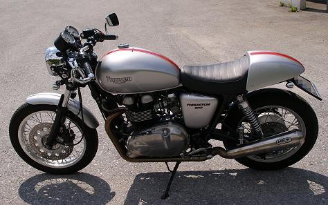 Triumph 900 Thruxton